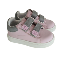 Load image into Gallery viewer, Sneaker
