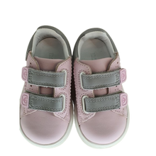 Load image into Gallery viewer, Sneaker
