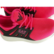 Load image into Gallery viewer, Sneaker
