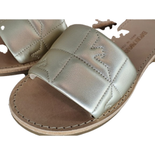 Load image into Gallery viewer, Sandal
